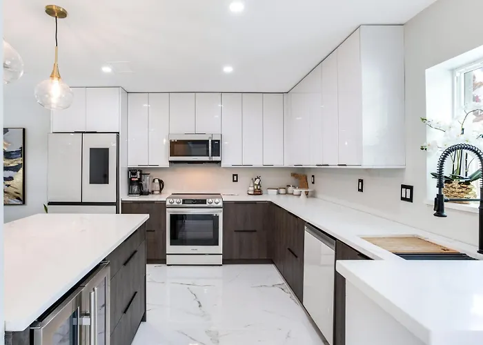 Villa Lux With Pool In Palm Harbor