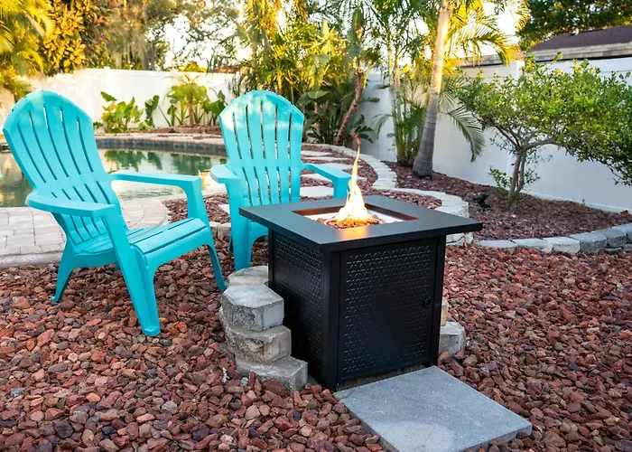 Coral Cottage Pool Gas Firepit A 2Bed 2Bth Sleeps 6